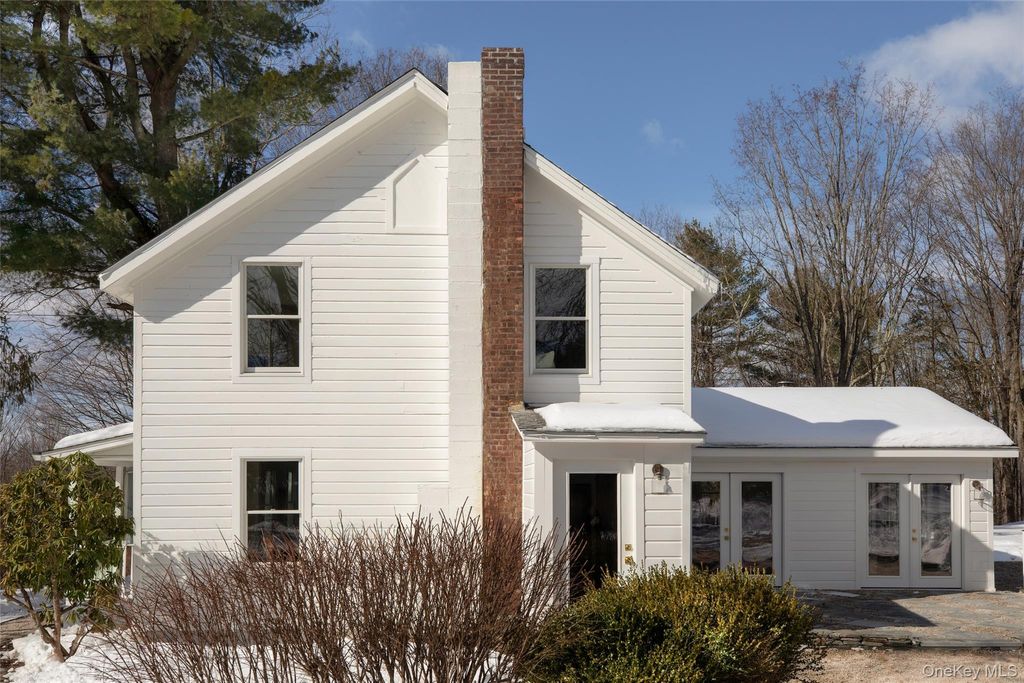 Photo of 239 Pleasantvale Road, Tivoli, NY 12583 (MLS # 963404)