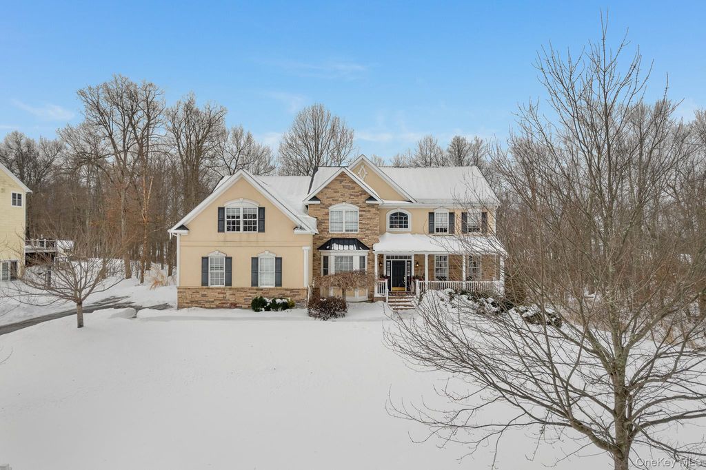 Photo of 22 Ridgemont Drive, Hopewell Junction, NY 12533 (MLS # 959945)