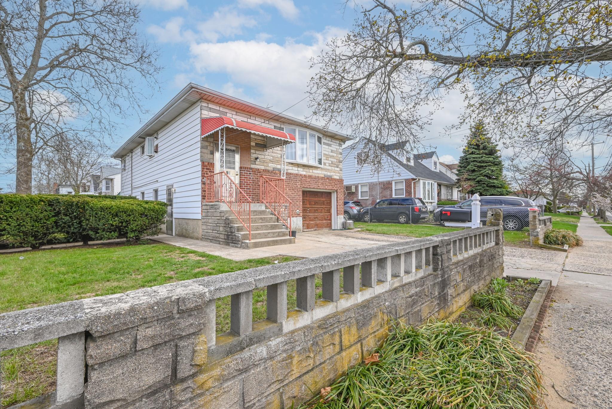 97 Arlington Avenue, Valley Stream, New York image 4
