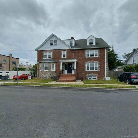 Multifamily For Rent - 19 Madison Avenue #3<br/> Nassau County, Franklin Square, NY 11010