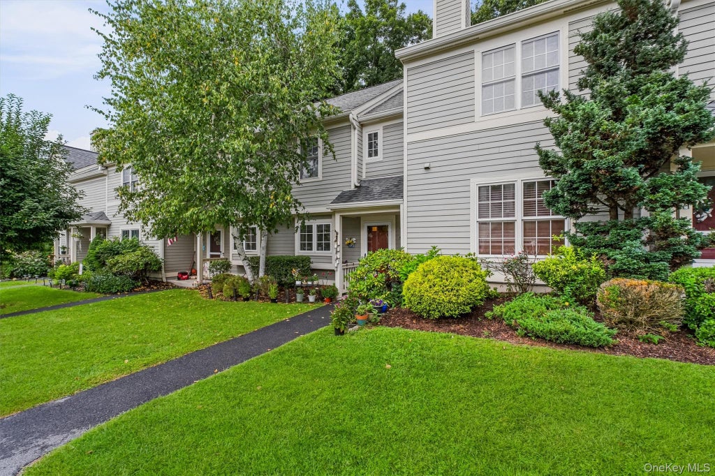 Photo of 5304 Applewood Circle, Carmel, NY 10512 (MLS # 1045338)