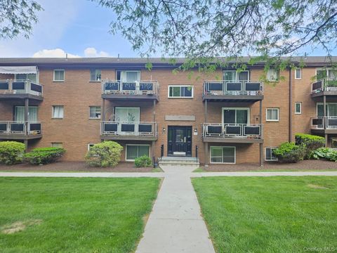 Condo For Sale - 41 Tanager Road #4102<br/> Monroe, NY 10950