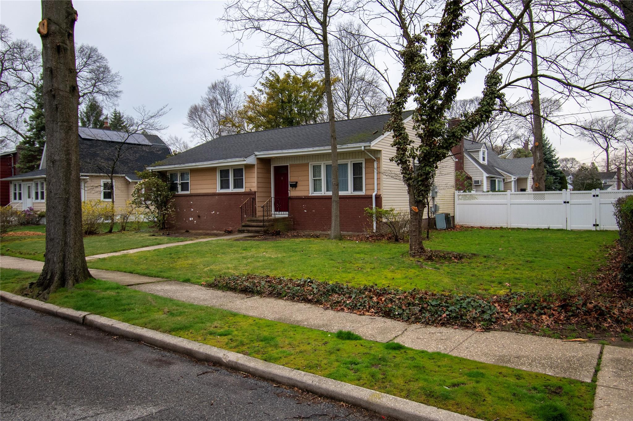 539 Grant Avenue, Baldwin, Florida image 2
