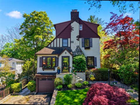 Homes For Sale - 3 Johnson Place<br/> Ardsley, NY 10502