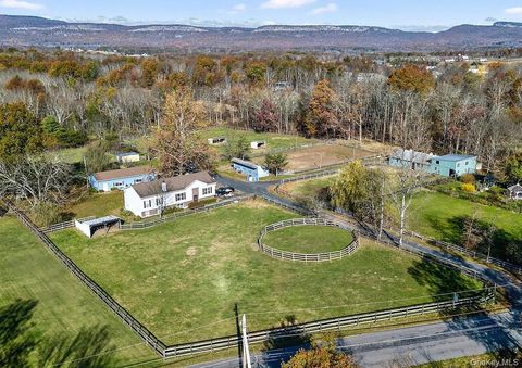 99 Dusinberre Road Gardiner NY 12525