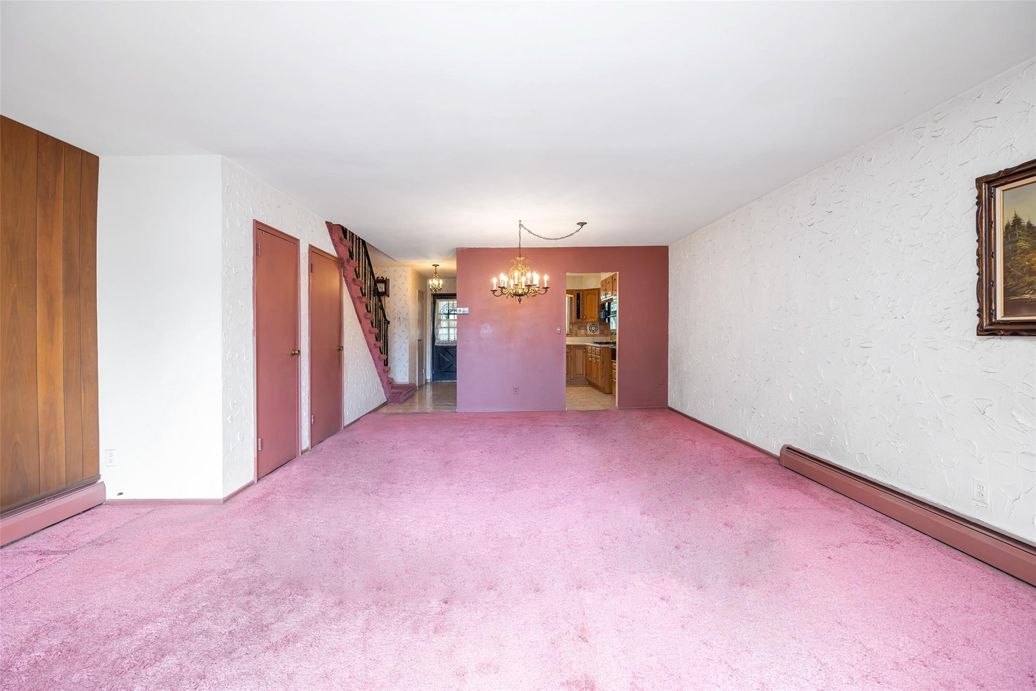 61-34 69 Place Pl, Middle Village, New York image 13