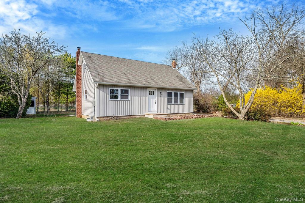 Photo of 33 Harts Road, East Moriches, NY 11940 (MLS # 986795)