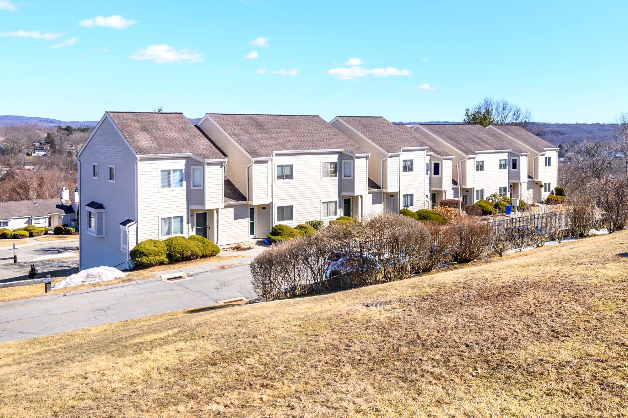 407 Eagles Ridge Road, Brewster, New York image 1