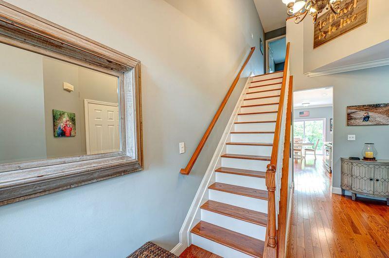 86 Manitou Trail, Kings Park, New York image 4