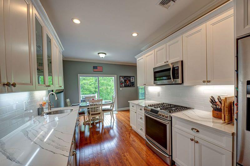 86 Manitou Trail, Kings Park, New York image 8