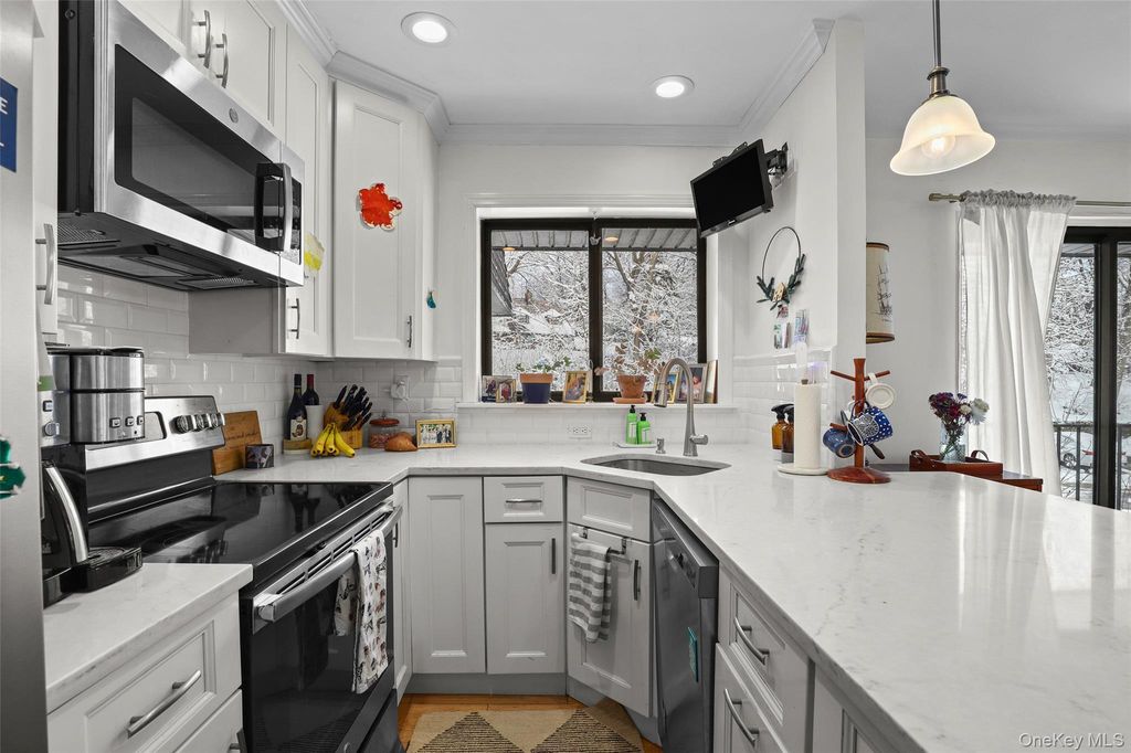 Photo of 605 Kemeys Avenue #605, Briarcliff Manor, NY 10510 (MLS # 953977)