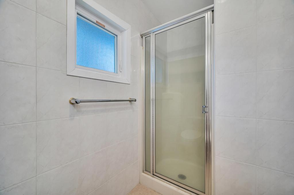 9 Ruth Boulevard, Commack, New York image 15