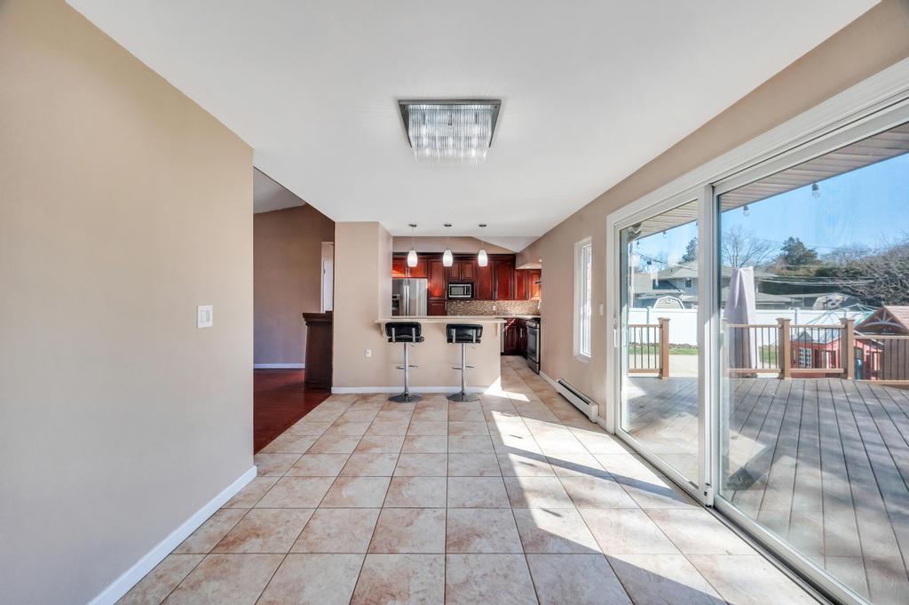9 Ruth Boulevard, Commack, New York image 8