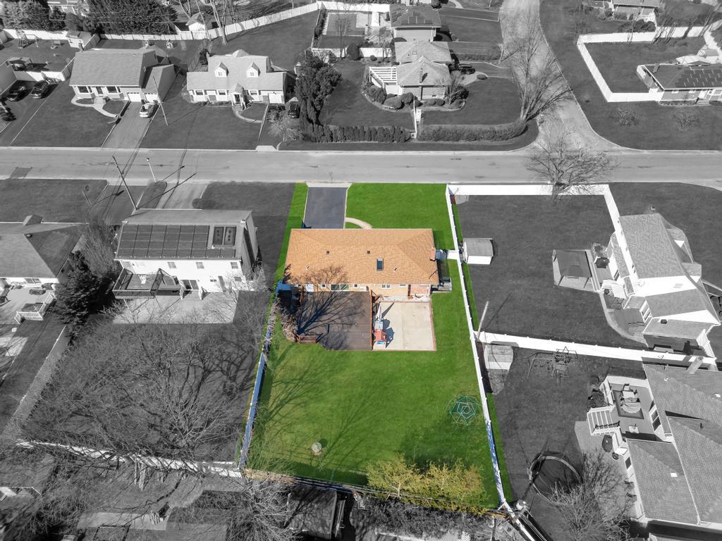9 Ruth Boulevard, Commack, New York image 36