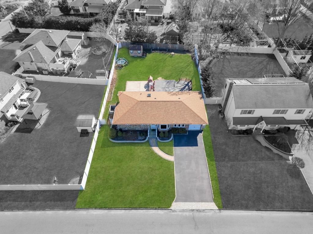 9 Ruth Boulevard, Commack, New York image 35