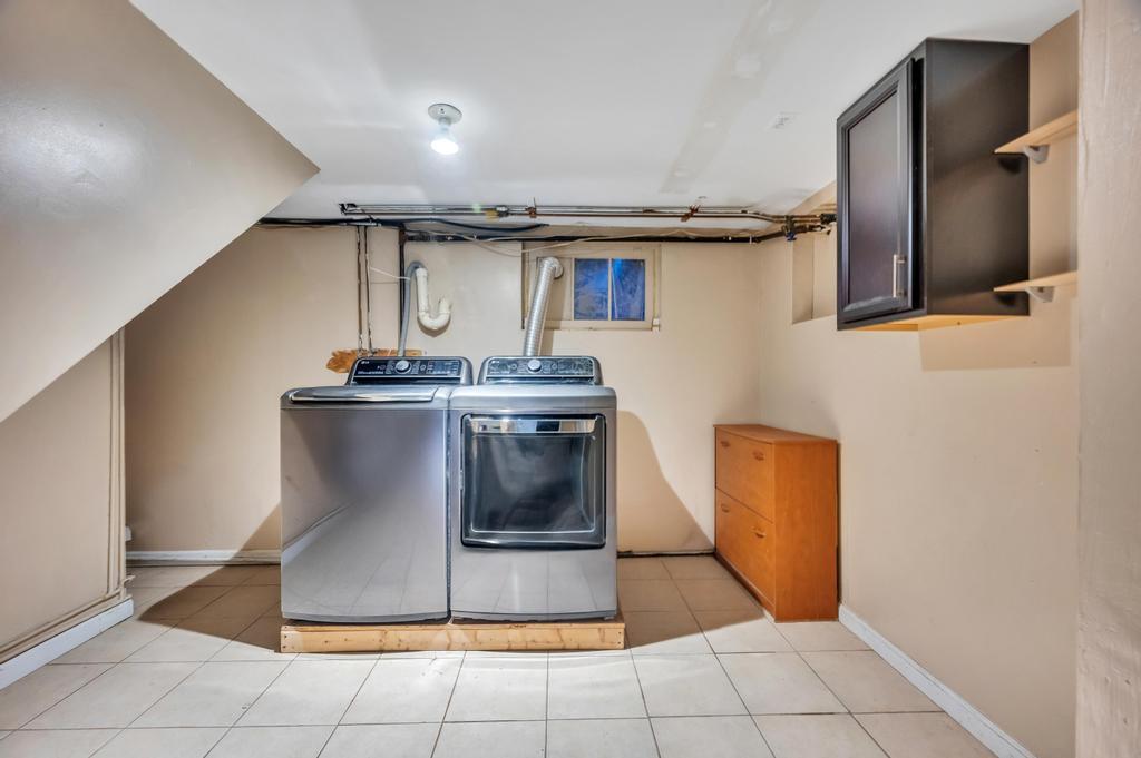 9 Ruth Boulevard, Commack, New York image 29