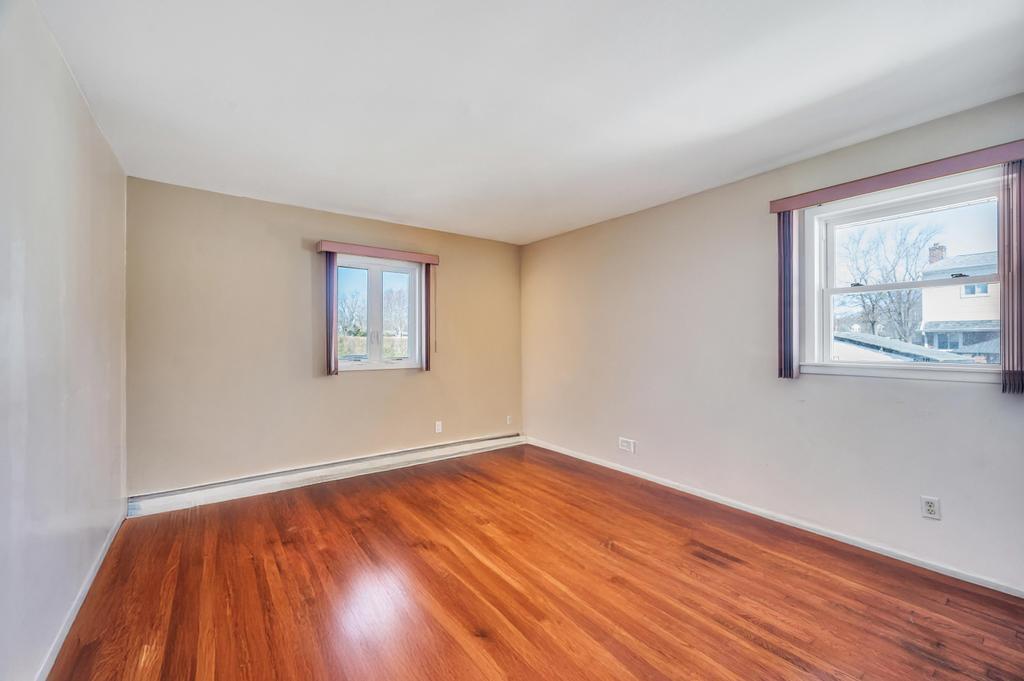9 Ruth Boulevard, Commack, New York image 17
