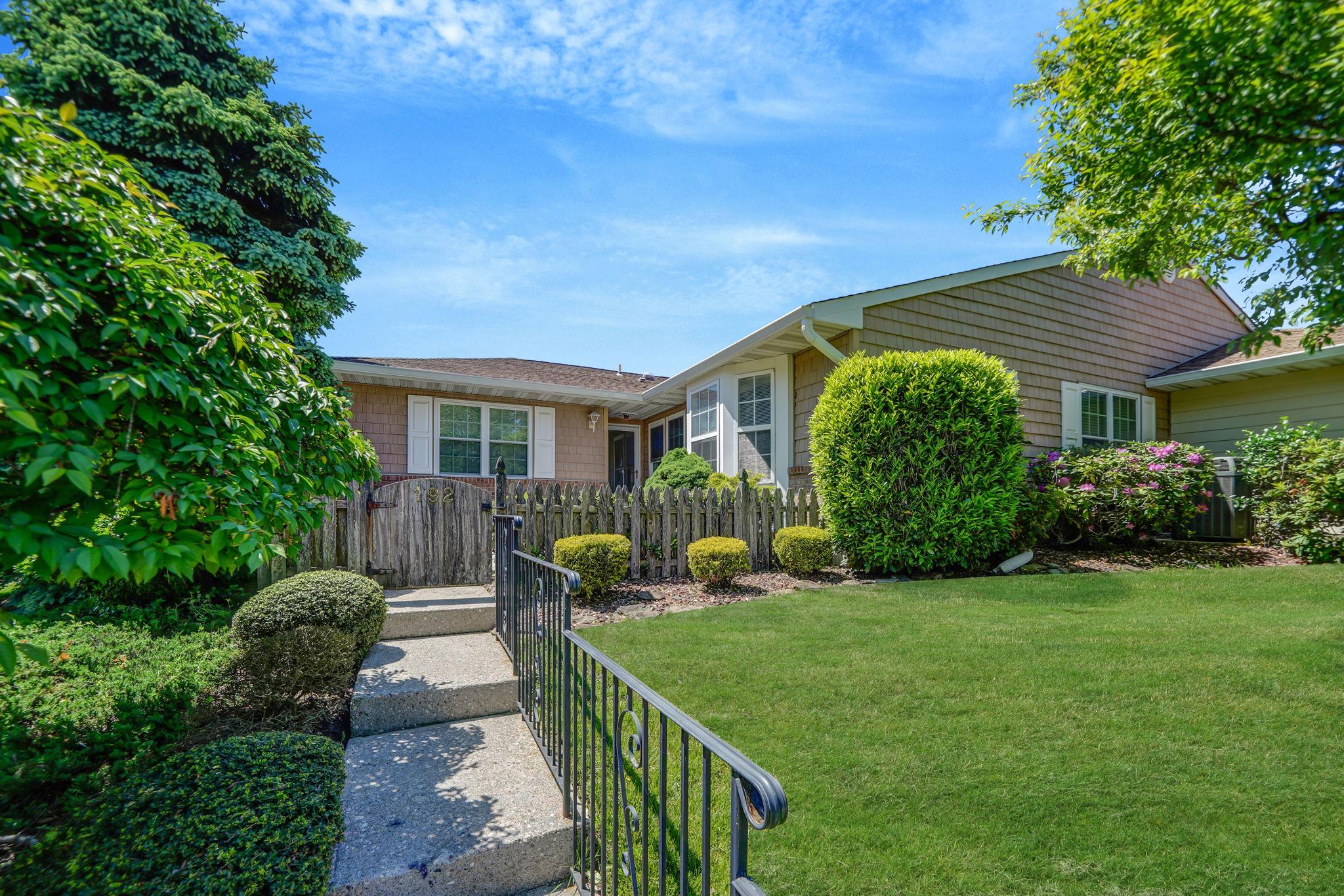 192 Theodore Drive, Coram, New York image 1