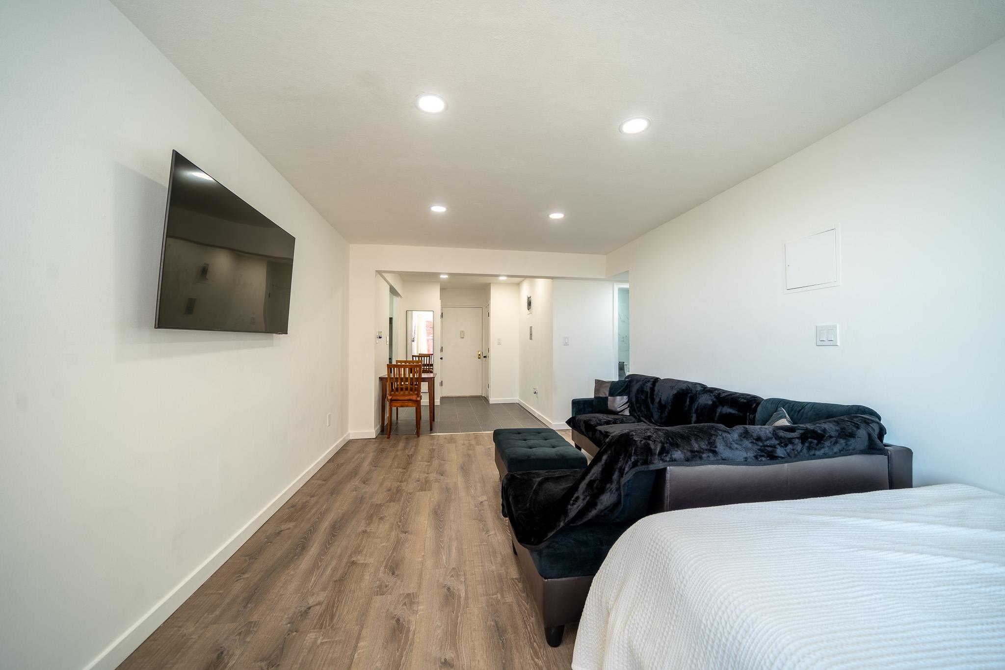 84-70 129th St #5J, Kew Gardens, New York image 2