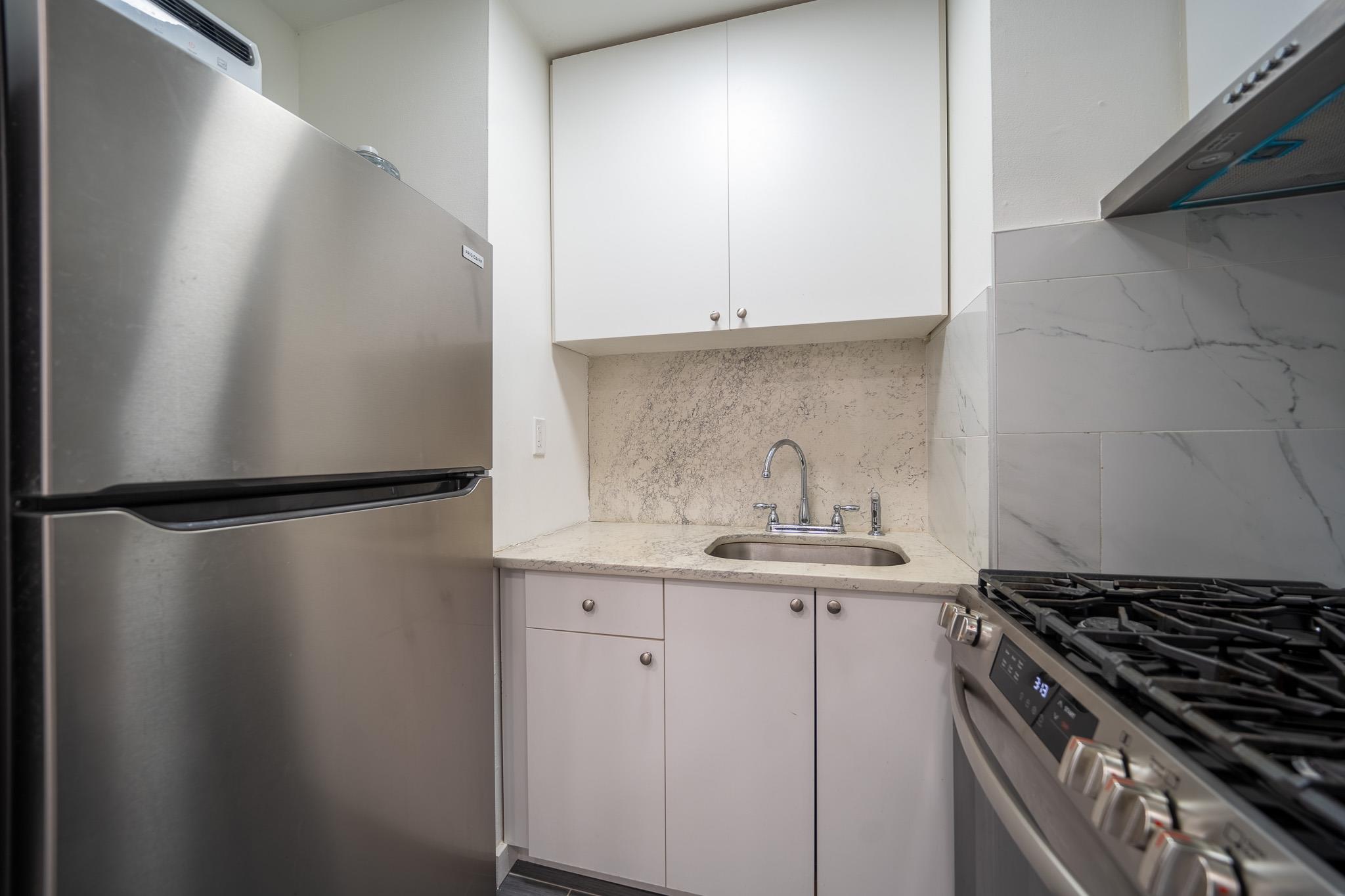 84-70 129th St #5J, Kew Gardens, New York image 5