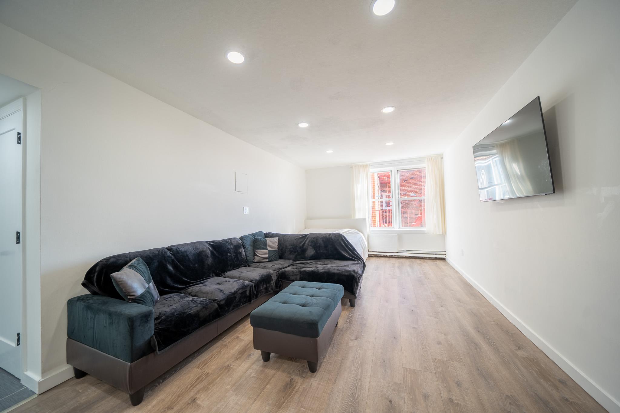 84-70 129th St #5J, Kew Gardens, New York image 1
