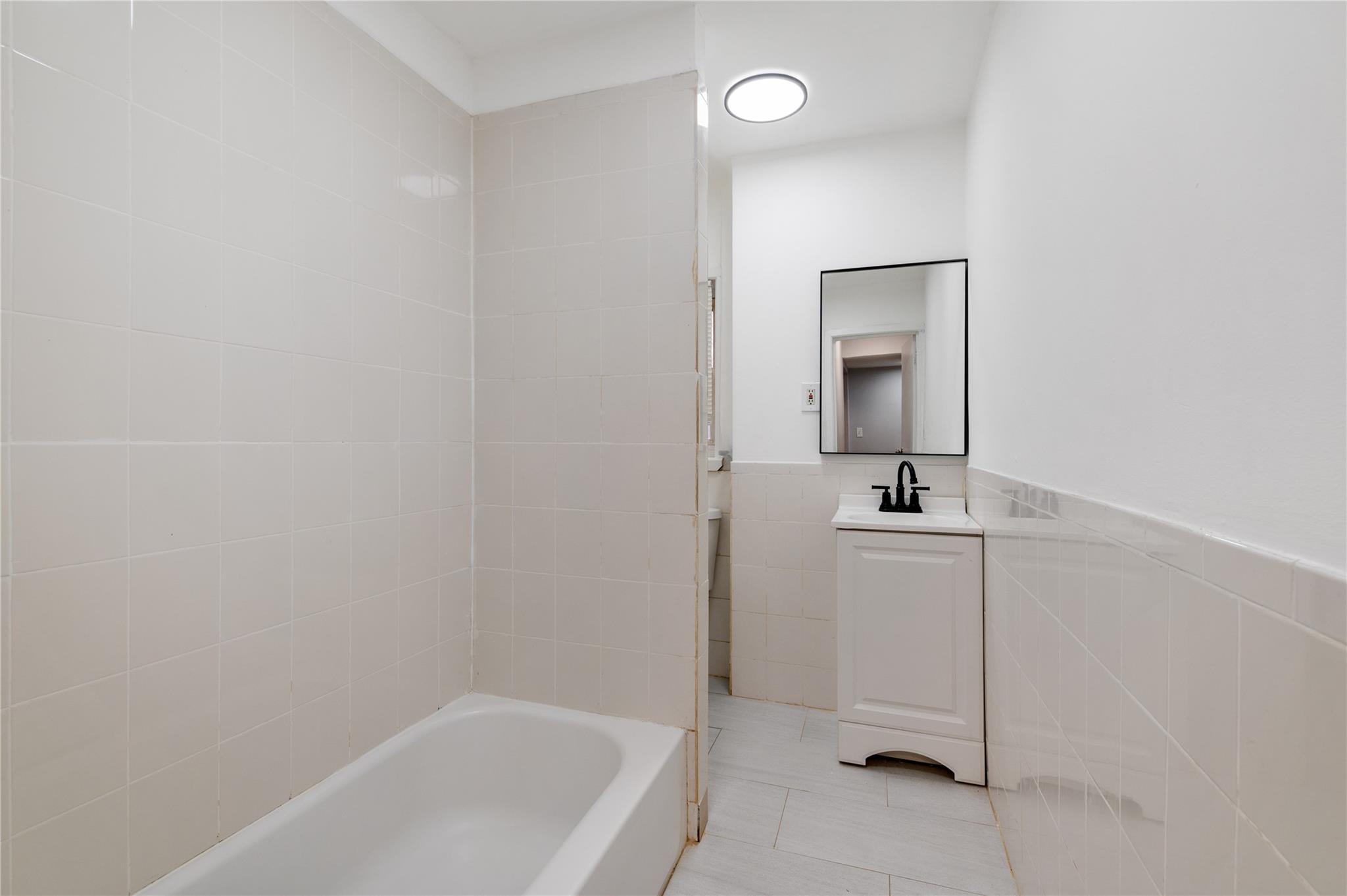 20 James L L Burrell Avenue, Hempstead, New York image 15