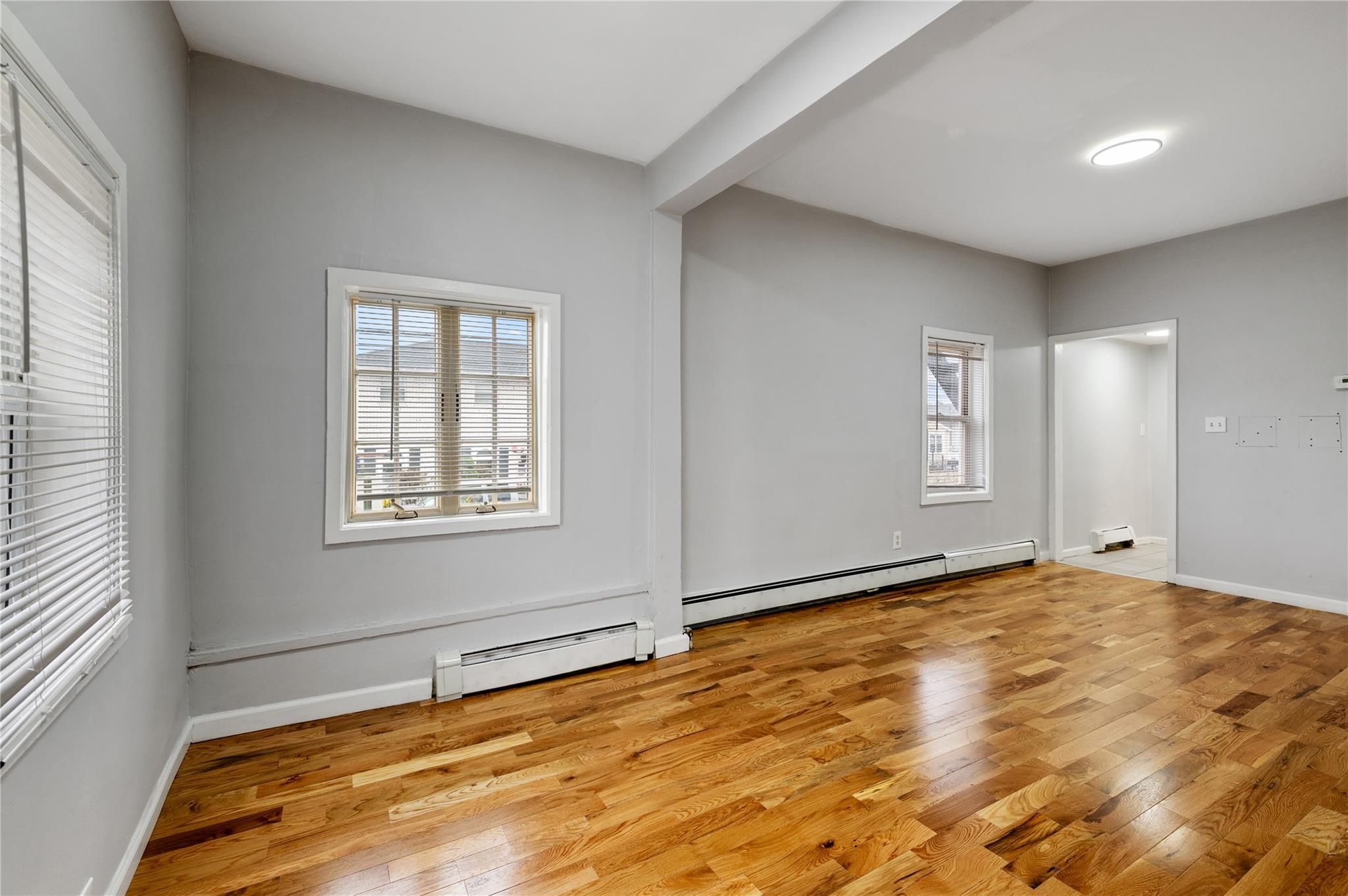 20 James L L Burrell Avenue, Hempstead, New York image 4