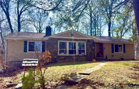 6 Pine Tree Lane Hyde Park NY 12538
