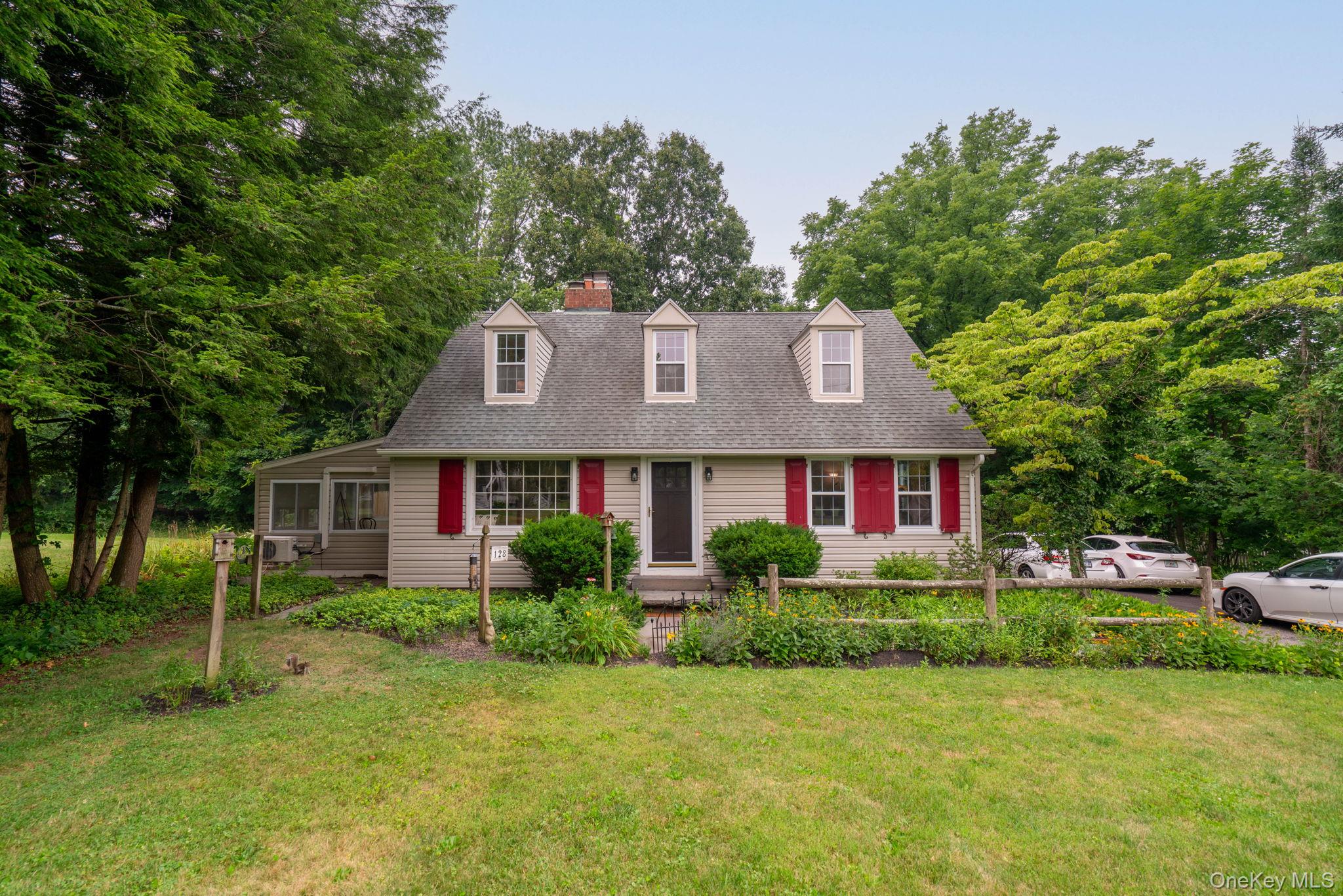 128 Rosa Lane