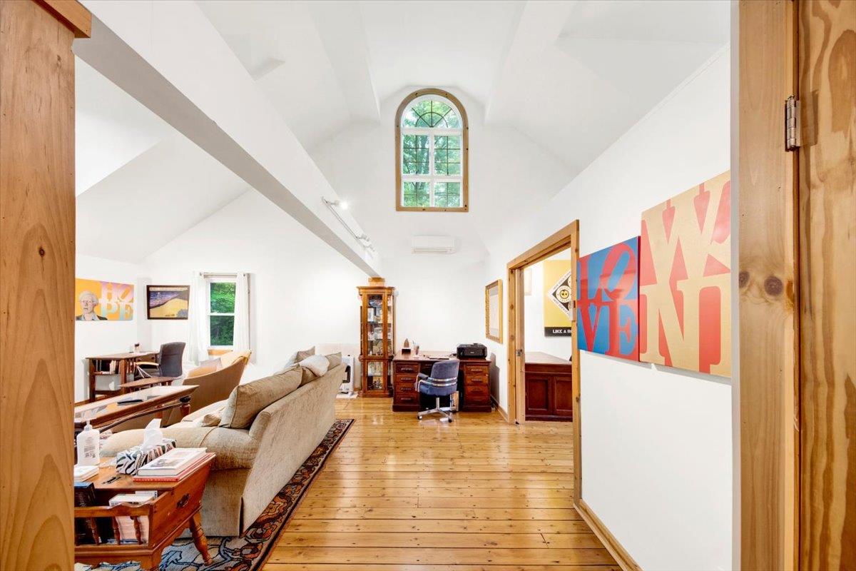 161 Goldens Bridge Road, Katonah, New York image 11