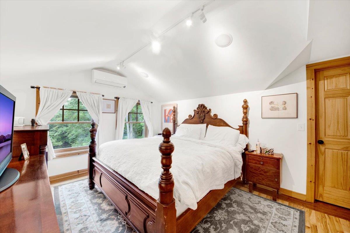 161 Goldens Bridge Road, Katonah, New York image 19