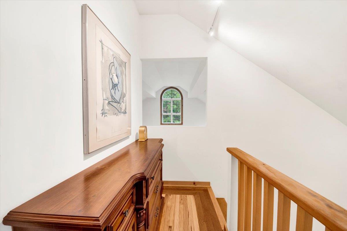 161 Goldens Bridge Road, Katonah, New York image 17