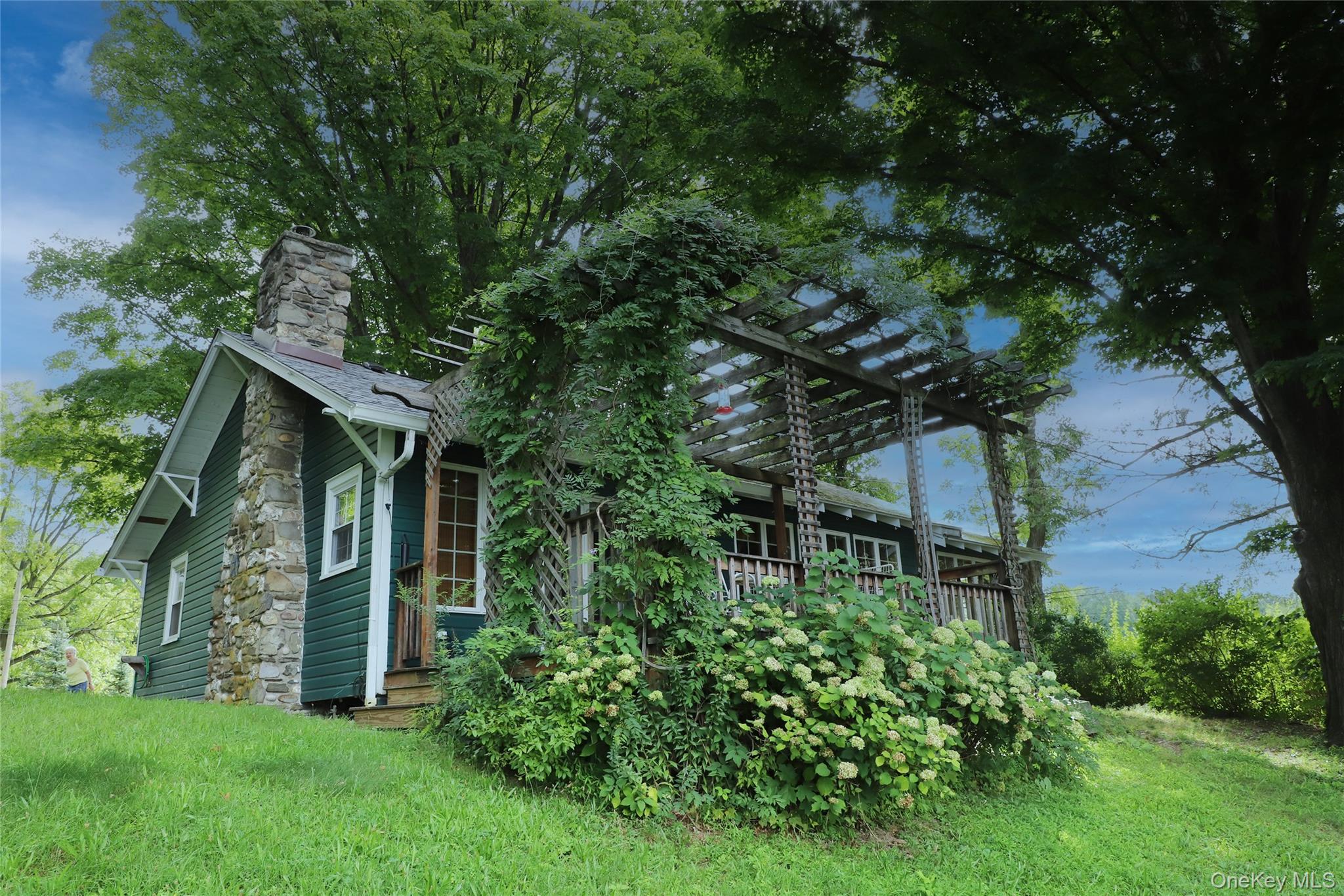 181 Country Club Drive