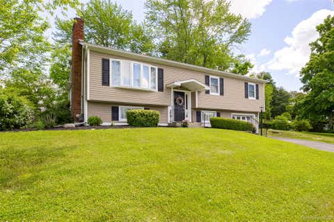 Photo of 14 Balfour Drive, Wappingers Falls, NY 12590 (MLS # 1009487)