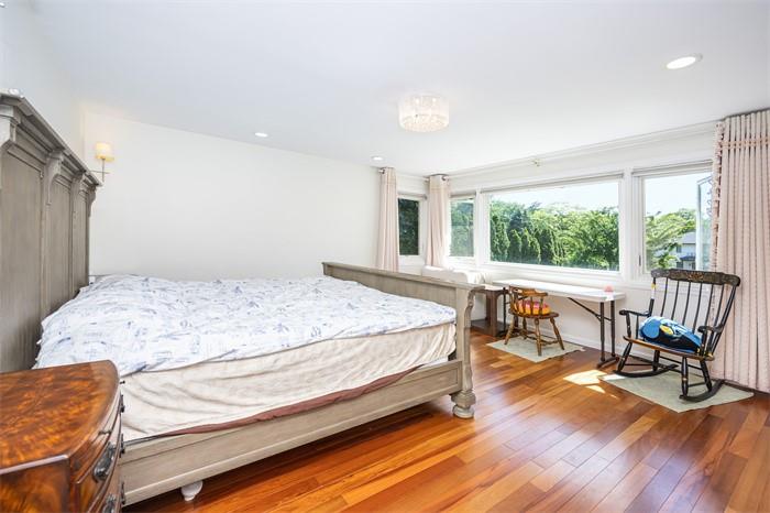 3 The Circle, Great Neck, New York image 13