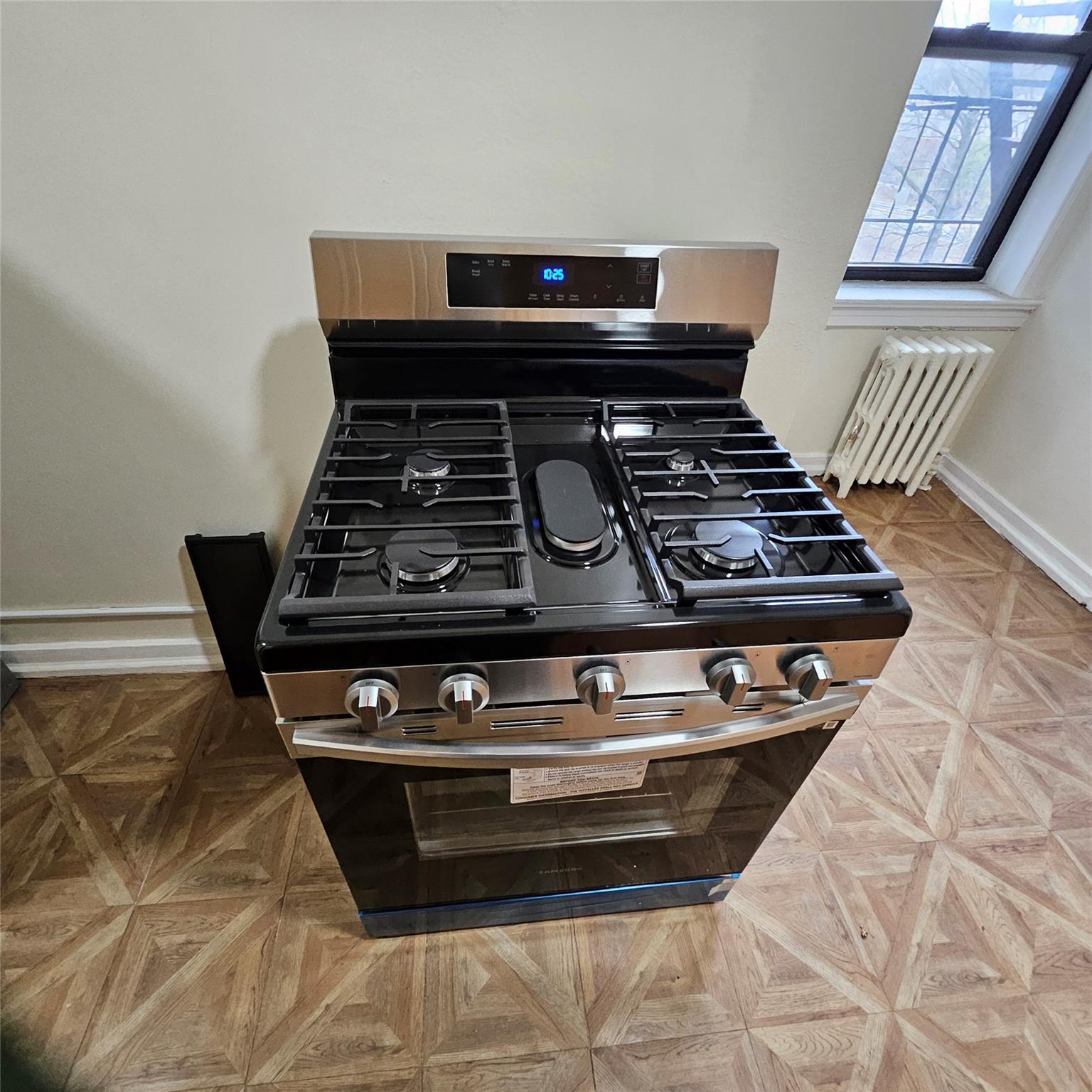 590 E 3rd Street #3H, Mount Vernon, New York image 5