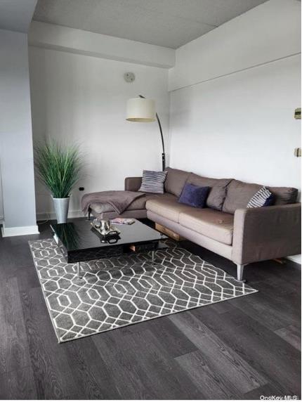 Rental Property at Landmark Square 628, Port Chester, New York - Bedrooms: 1 
Bathrooms: 1 
Rooms: 2  - $3,425 MO.