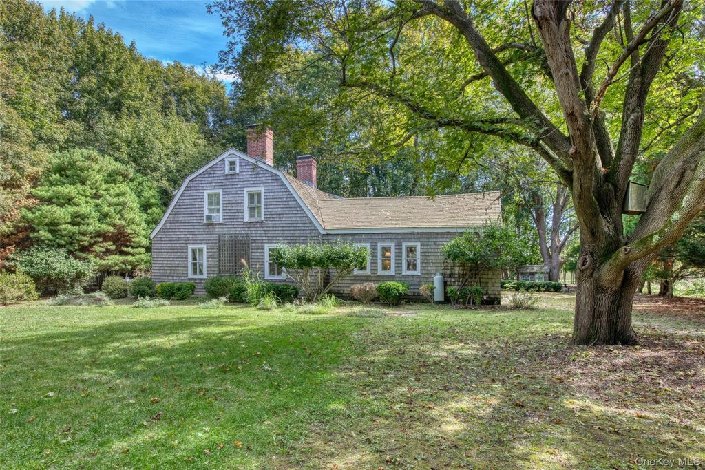Photo of 240 August Lane, Greenport, NY 11944 (MLS # 922473)