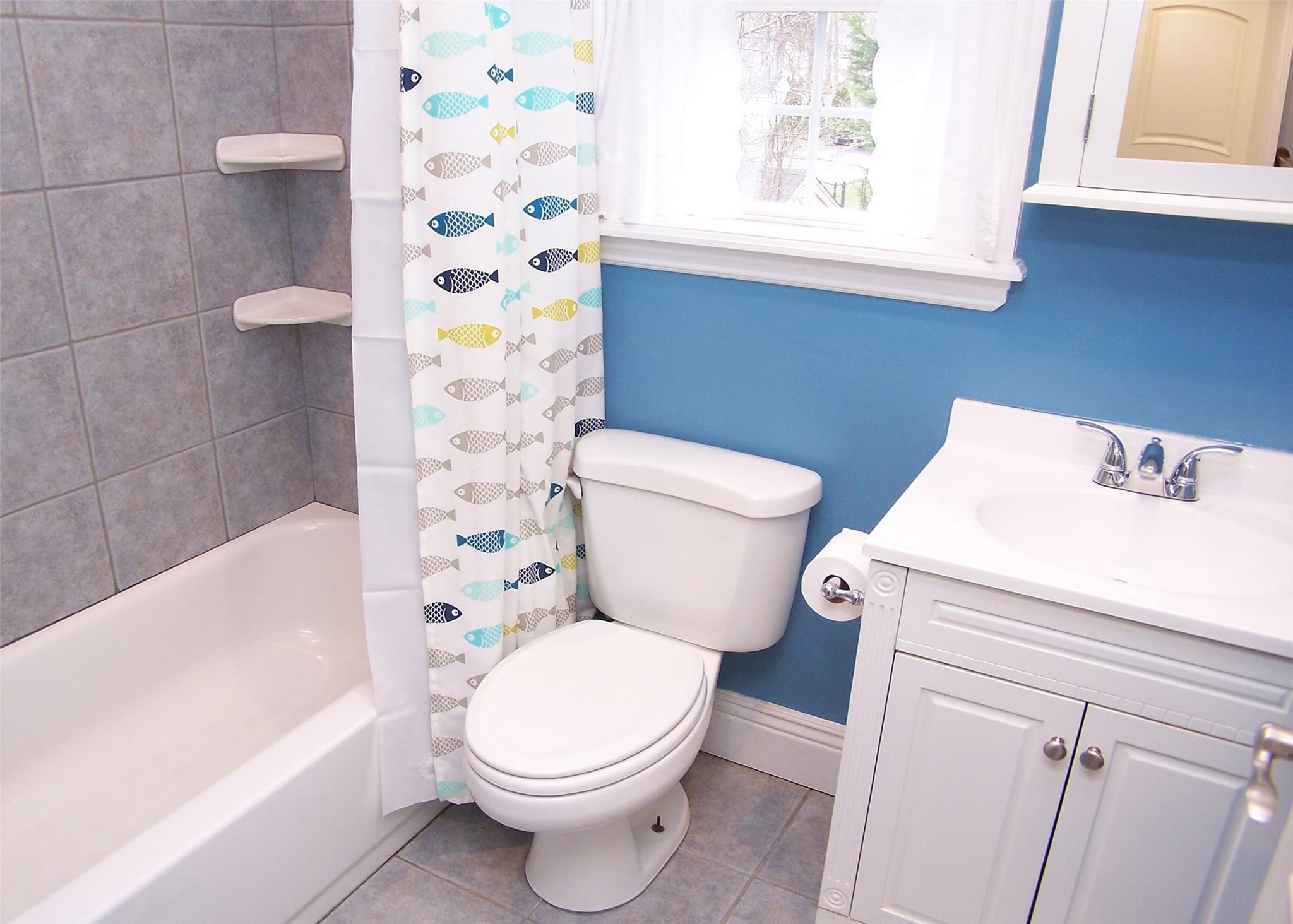 283 Elizabeth Avenue, Holbrook, New York image 14