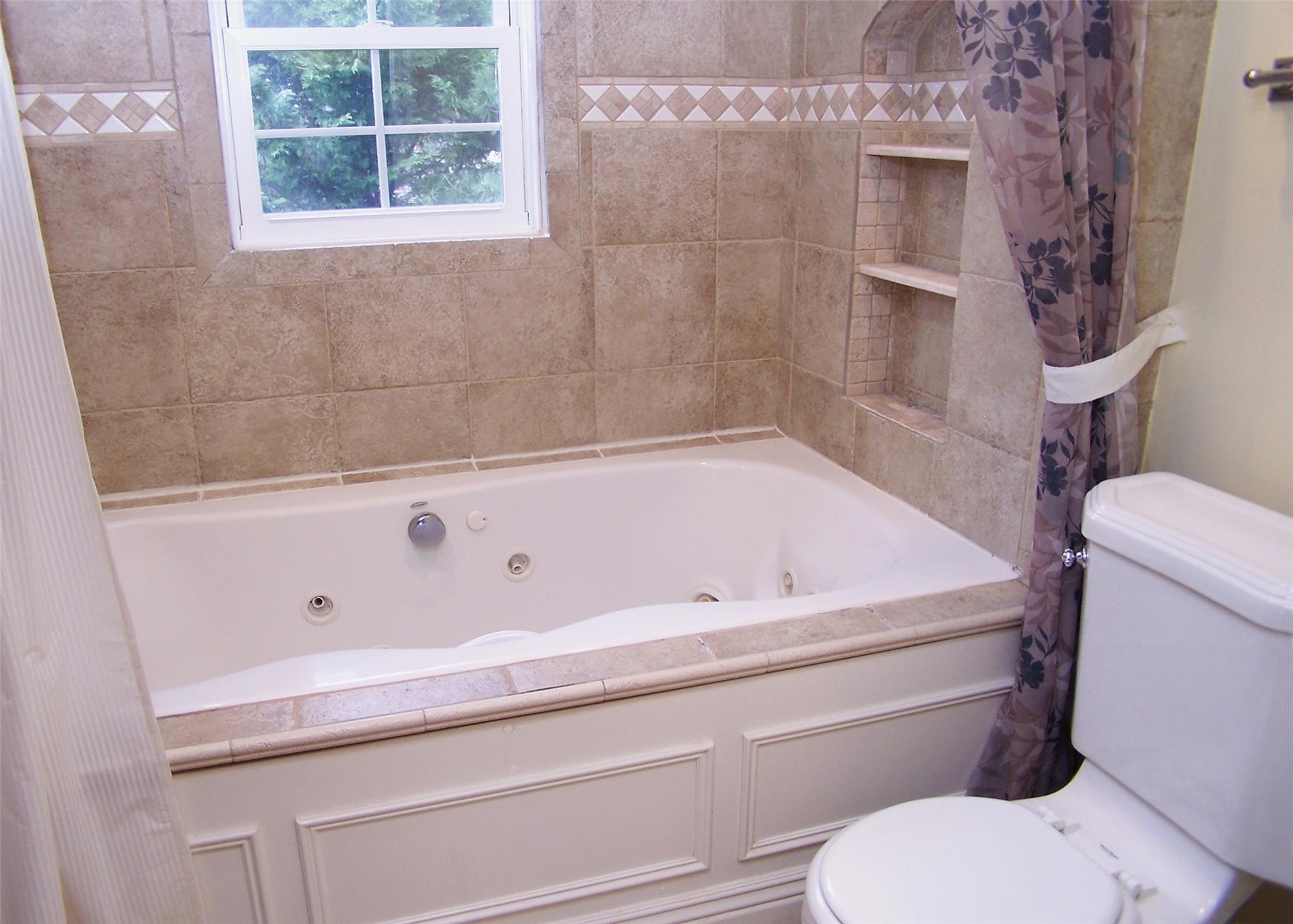 283 Elizabeth Avenue, Holbrook, New York image 19