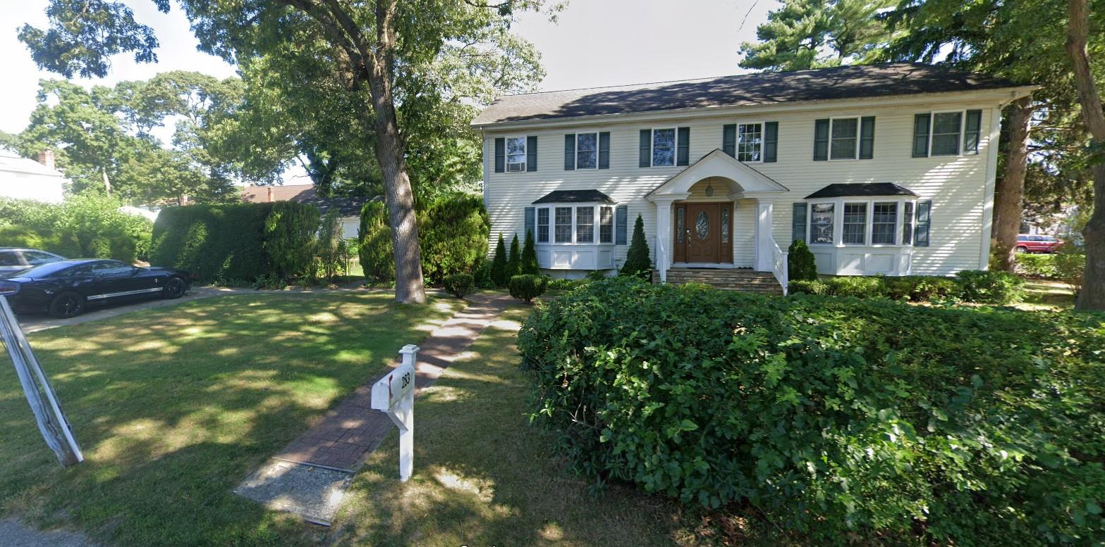 283 Elizabeth Avenue, Holbrook, New York image 4