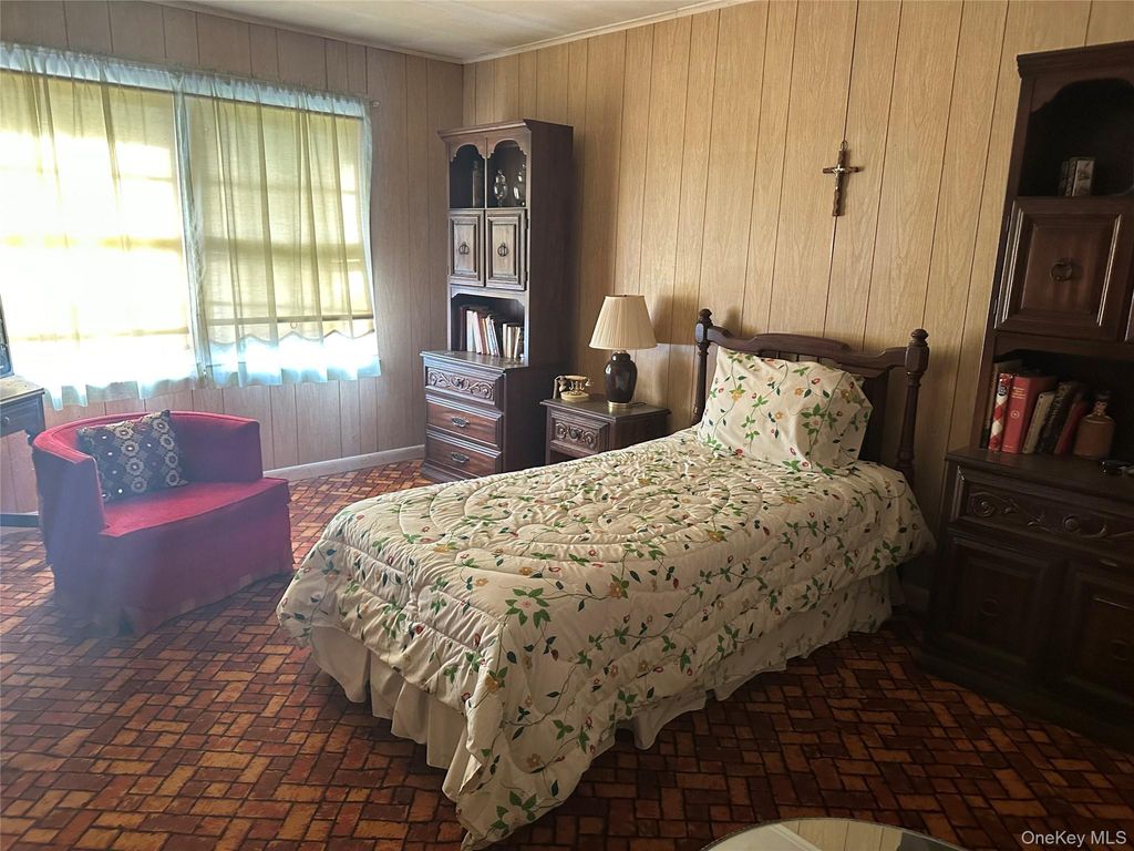 Photo of 4 City Terrace N, Newburgh, NY 12550 (MLS # 944321)