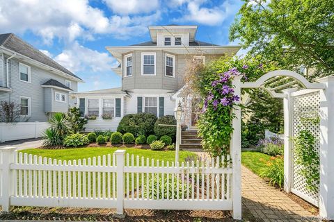 367 Vincent Avenue Lynbrook NY 11563