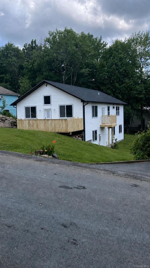 Homes For Sale - 26 Timber Hill Lane<br/> South Fallsburg, NY 12779