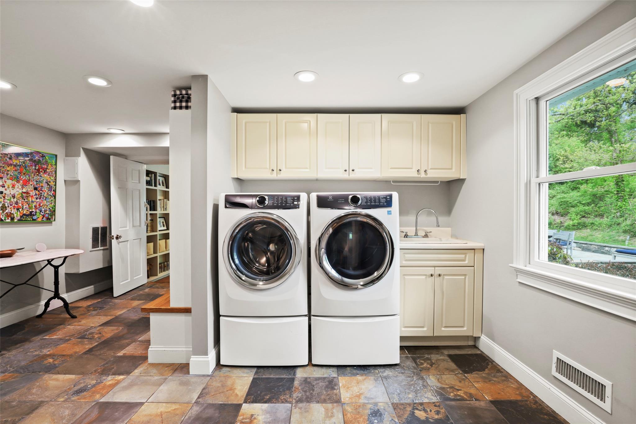 8 North Lane, Armonk, New York image 19
