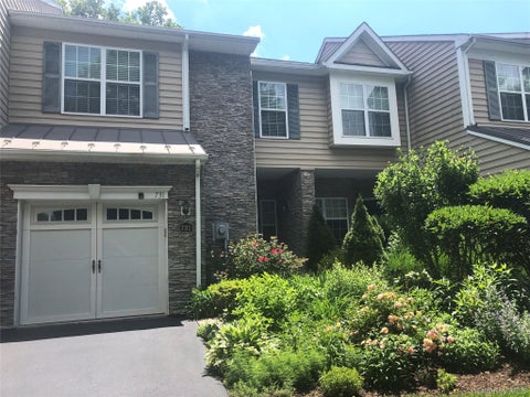 Photo of 731 Huntington Drive, Fishkill, NY 12524 (MLS # 1010598)