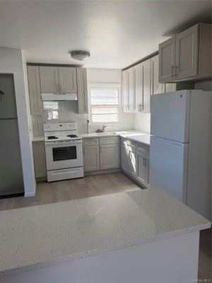 ADDRESS PRIVATE, LEVITTOWN, NY  - Image bac225e8356ab306523fa7e8a63188ca/1751333015