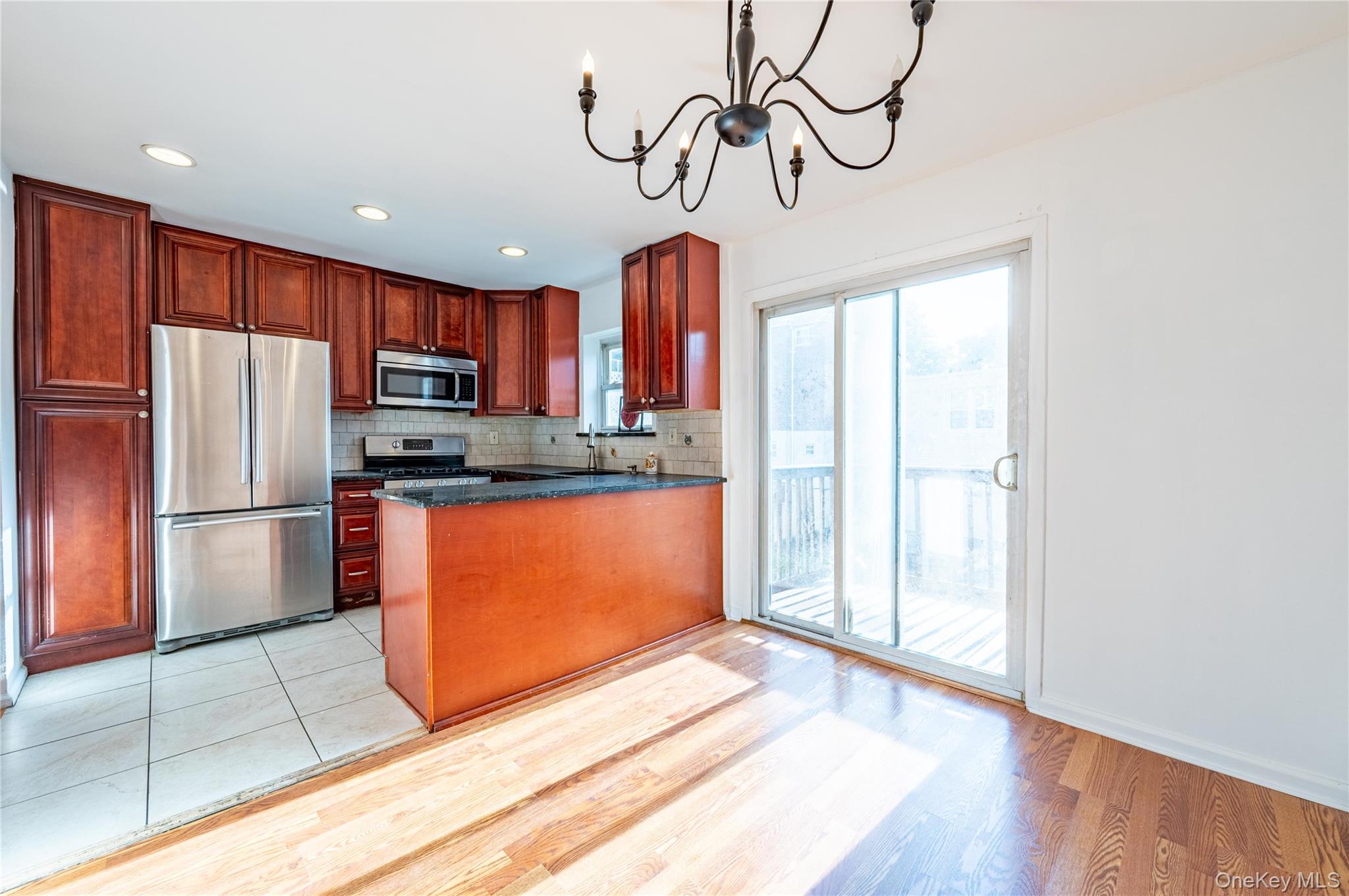 1027 Throggmorton Avenue