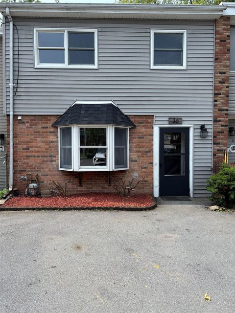 36 Hampton Court Middletown NY 10941