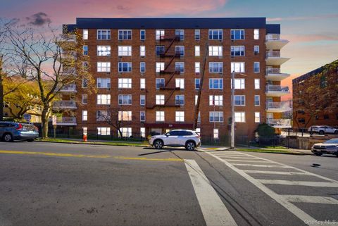 250 N Broadway 5B Yonkers NY 10701